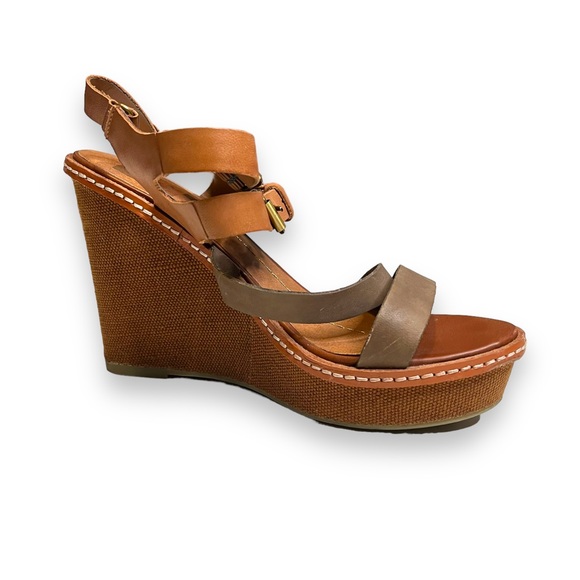 Dolce Vita Shoes - DV By Dolce Vita Jobin Double-Buckle Wedge Sandal Size 7 Brown.